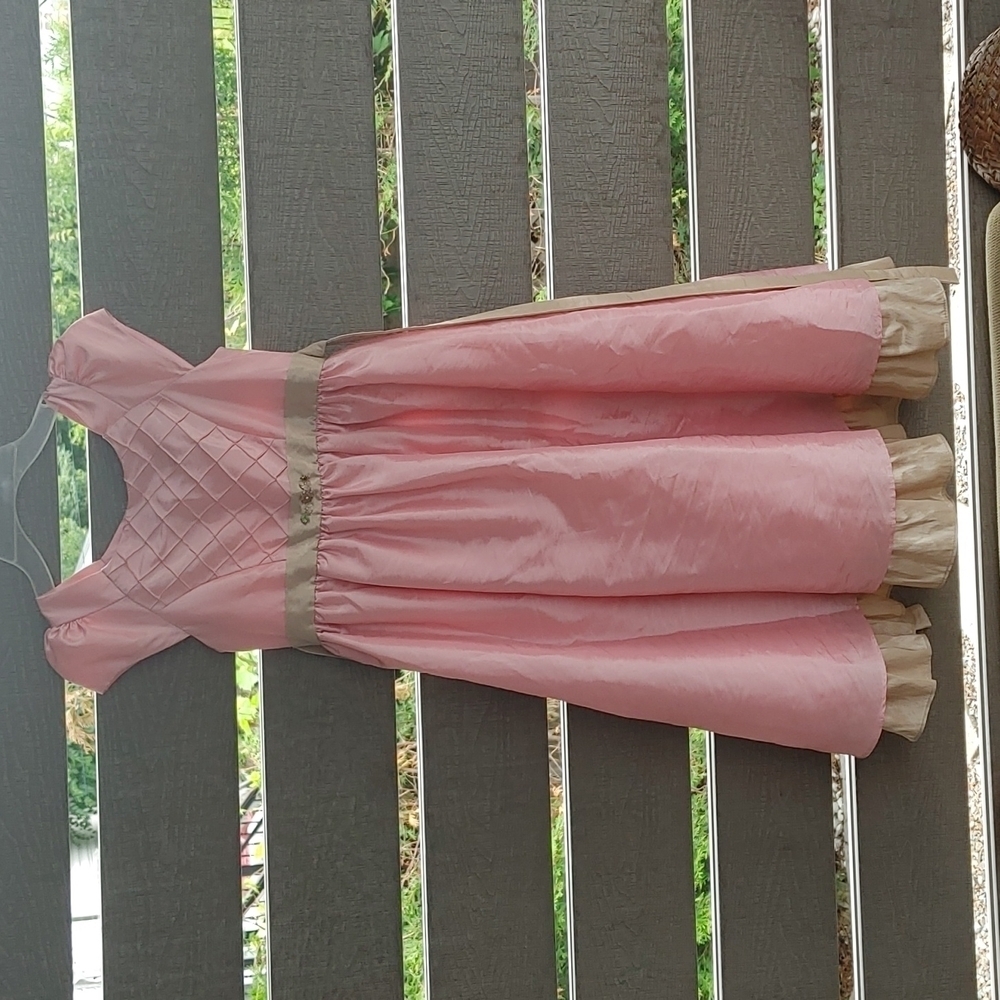 Beautiful dress Jona‎ Michelle Girls formal dress size 7 pink and brown..